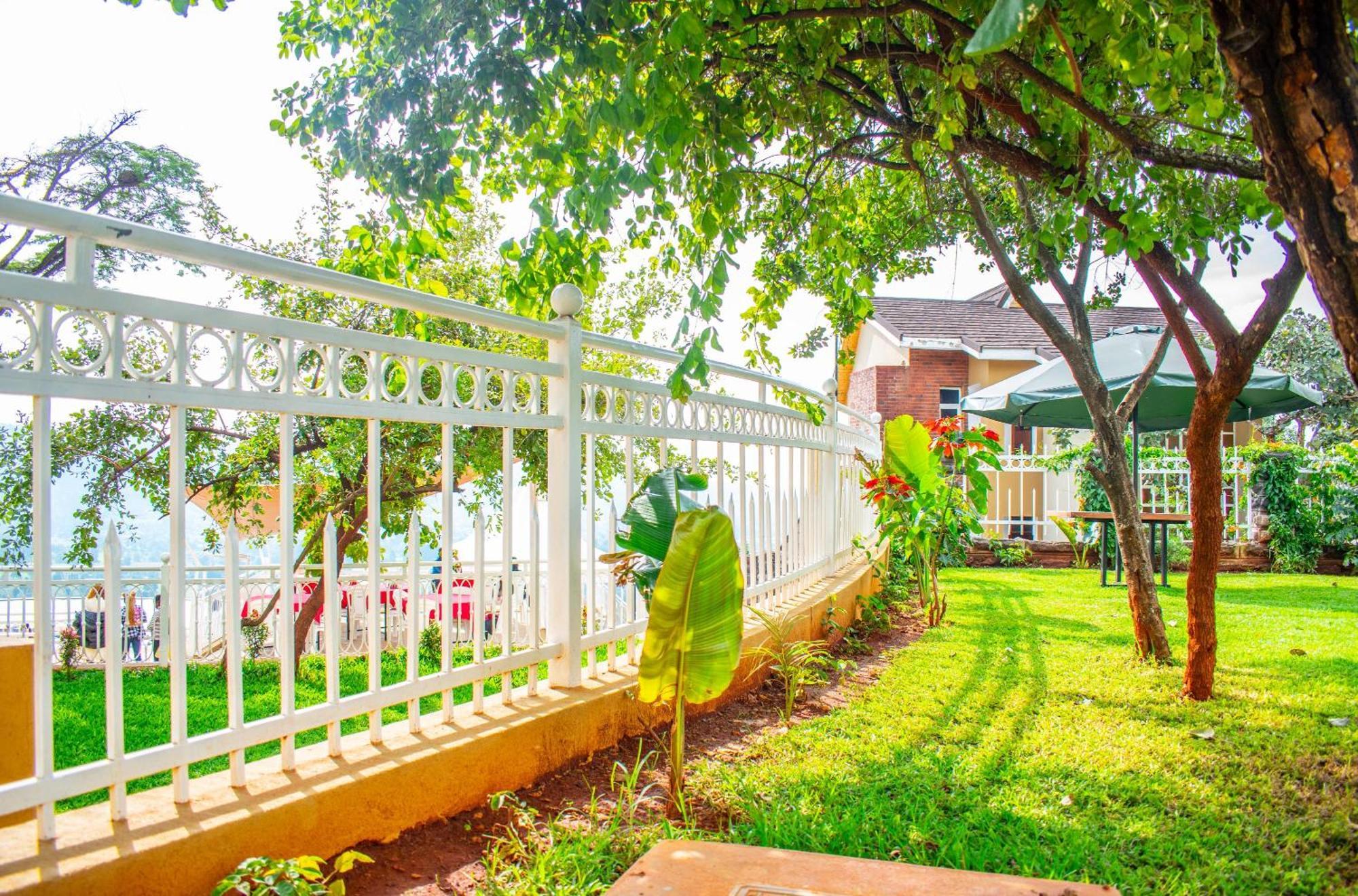 Angani Resorts & Spa Limited Shamenei ภายนอก รูปภาพ
